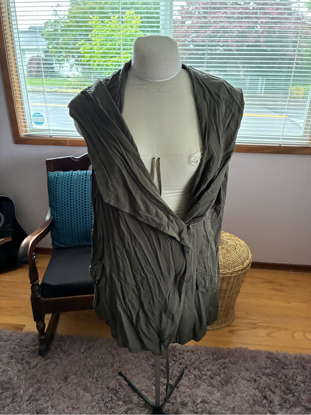 DR2 Olive Green Hooded Lightweight Women's Vest